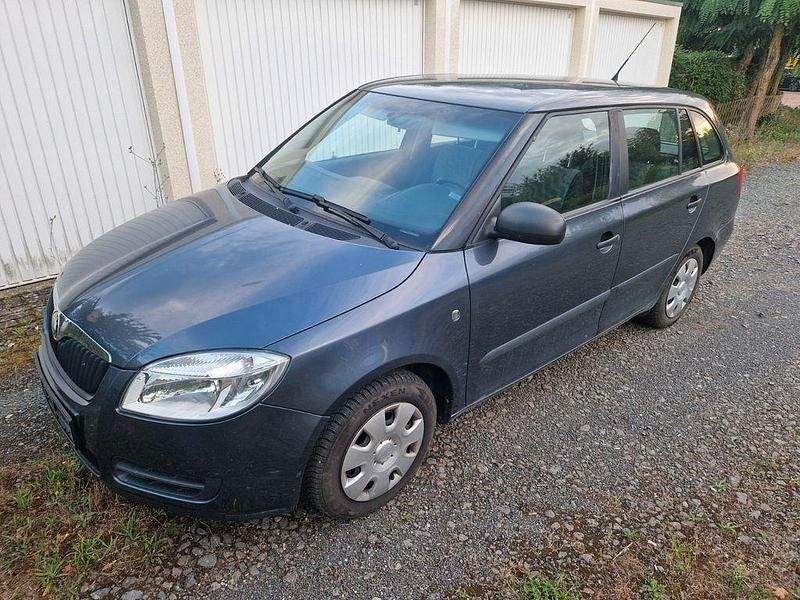Grau Gebraucht 2009 Skoda Fabia Elegance Kleinwagen | 1.199 € (Guter Preis) - Bild 1/4