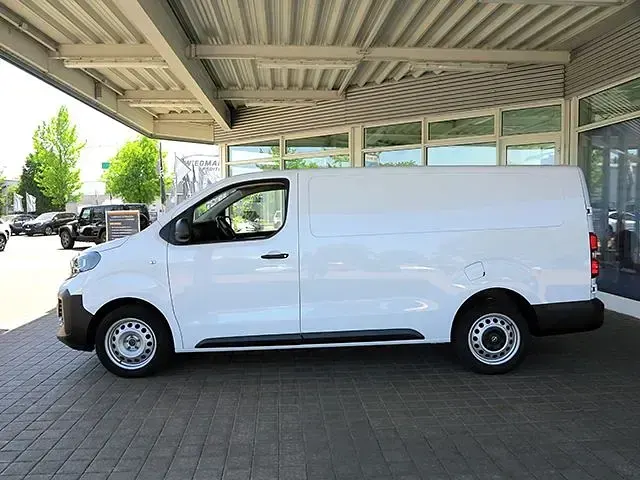 Gebraucht Opel Vivaro-e Combi Basis 144 PS (105 kW) 2024 Weiss Van / Kleinbus