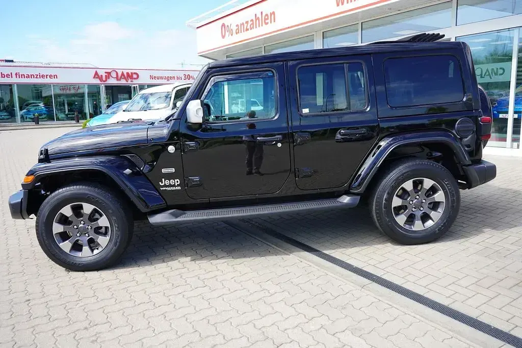 Gebraucht Jeep Wrangler Unlimited Sahara 200 PS (147 kW) 2020 Schwarz SUV