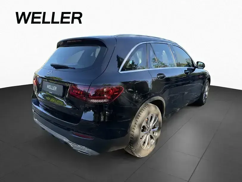 Gebraucht Mercedes GLC300 245 PS (180 kW) 2019 Schwarz SUV