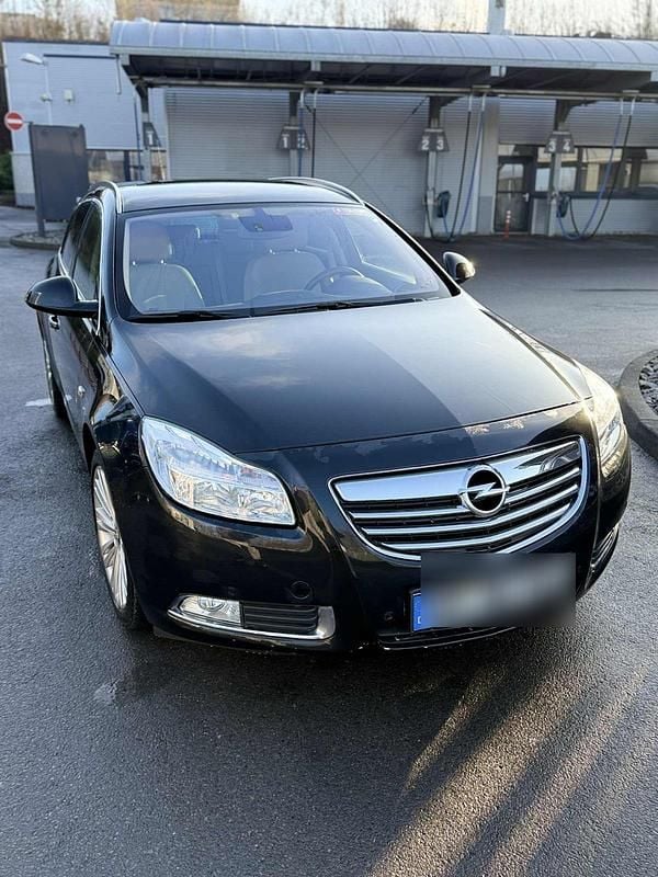 Schwarz Gebraucht 2013 Opel Insignia Kombi | 3.799 € (Superpreis) - Bild 1/4