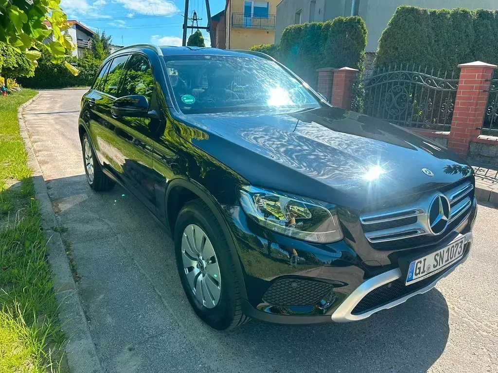Gebraucht Mercedes GLC250 211 PS (155 kW) 2018 Schwarz SUV