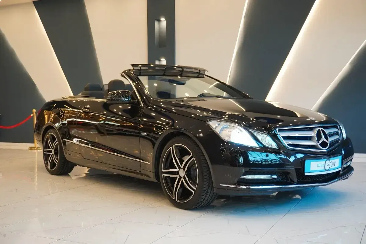 Gebraucht Mercedes E250 204 PS (150 kW) 2012 Schwarz Cabrio