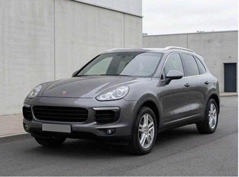 Używany Porsche Cayenne 299 KM (219 kW) 2016 Szary SUV