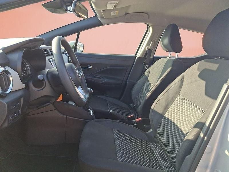 Gebraucht Nissan Micra Acenta 101 PS (74 kW) 2020 Silber Kleinwagen