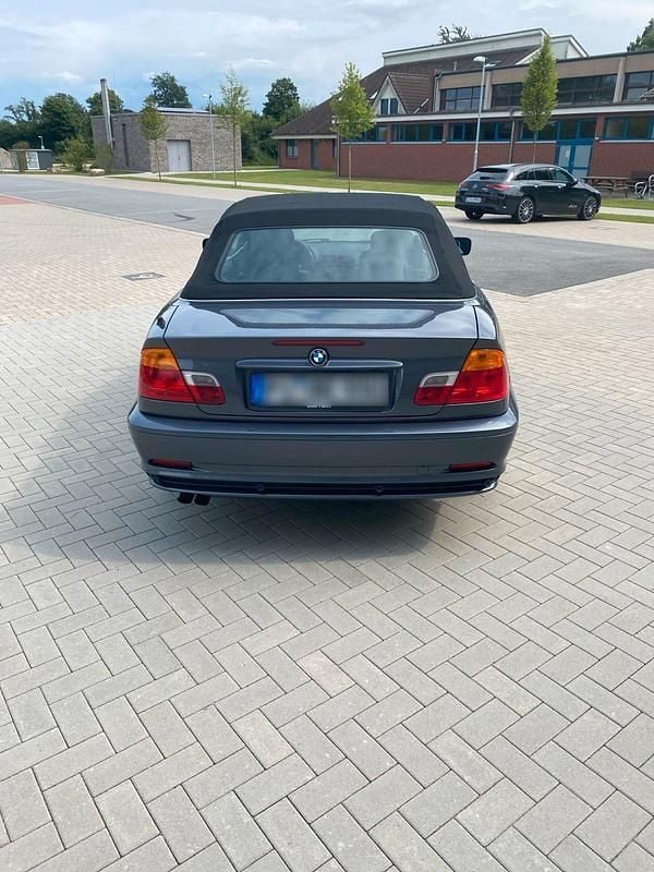 Gebraucht BMW 325 Cabriolet 192 PS (141 kW) 2001 Grau Cabrio