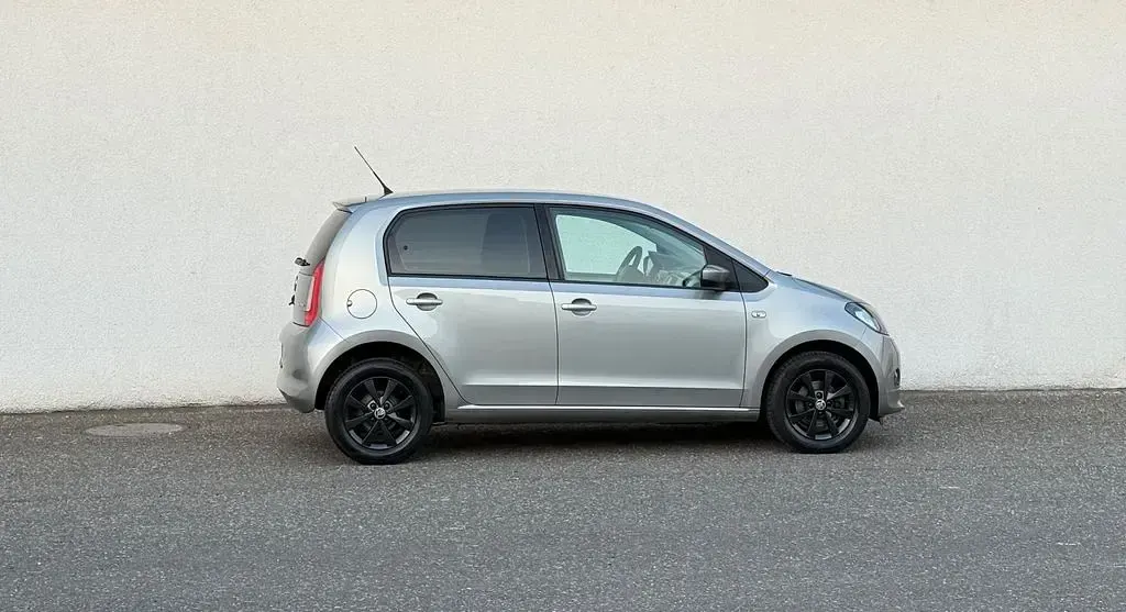 Gebraucht Skoda Citigo Style 60 PS (44 kW) 2016 Silber Kleinwagen