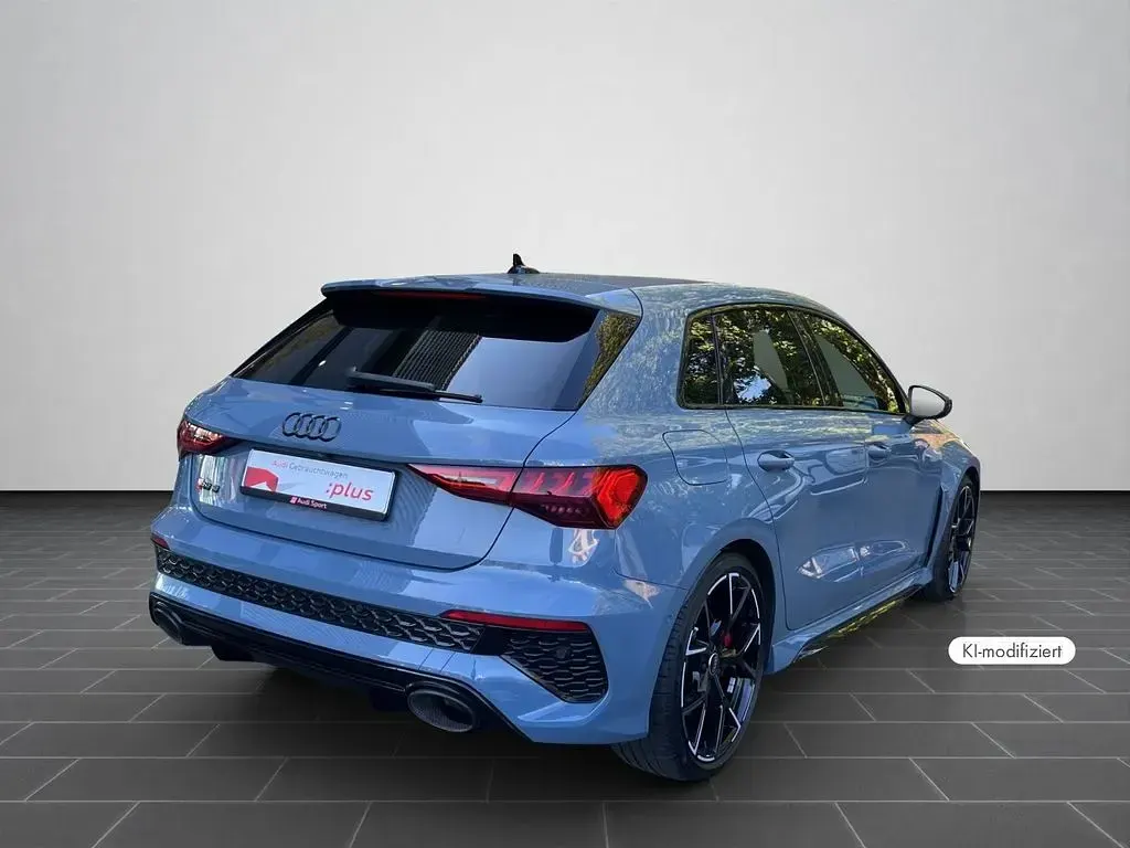 Gebraucht Audi RS3 Sport 400 PS (294 kW) 2023 Kemoragrau metallic Limousine