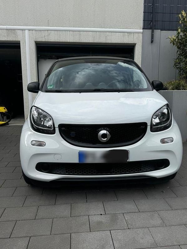 Gebraucht Smart ForFour Electric Drive 60 kW (82 PS) 2019 Weiß Kleinwagen