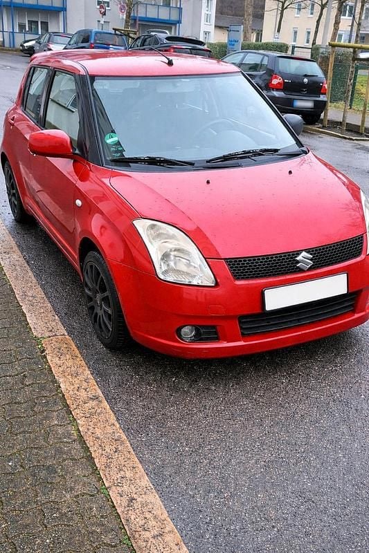 Gebraucht Suzuki Swift 98 PS (72 kW) 2006 Rot Kleinwagen