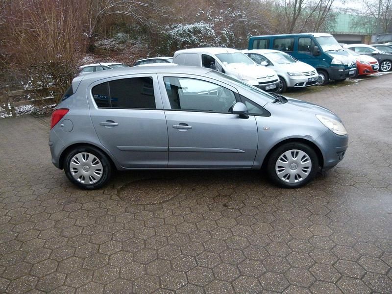Gebraucht Opel Corsa Edition 80 PS (58 kW) 2007 Silber Kleinwagen