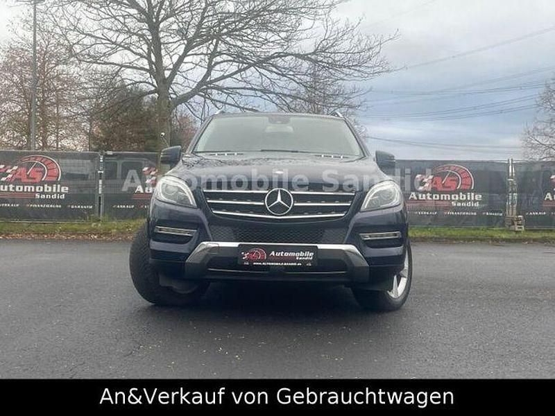 Gebraucht Mercedes ML350 258 PS (189 kW) 2014 Blau SUV
