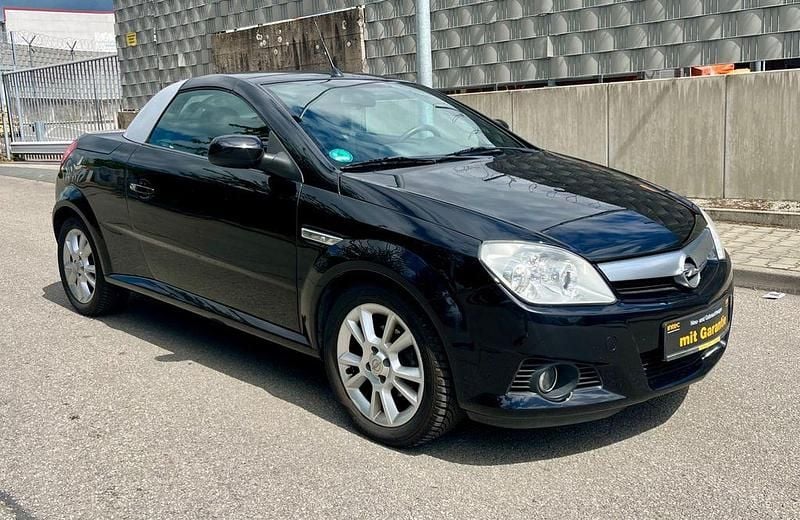 Schwarz Gebraucht 2006 Opel Tigra Edition Cabrio | 3.490 € (Fairer Preis) - Bild 1/4