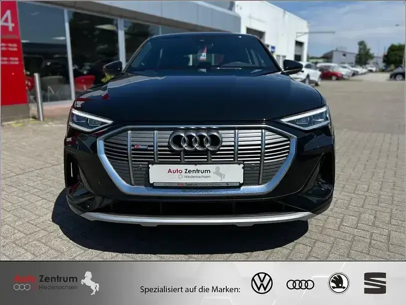 Gebraucht Audi e-tron S-Line 300 kW (408 PS) 2022 Schwarz SUV