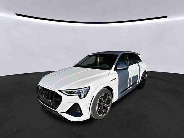 Używany Audi e-tron Comfort 369 kW (503 KM) 2022 Biały SUV