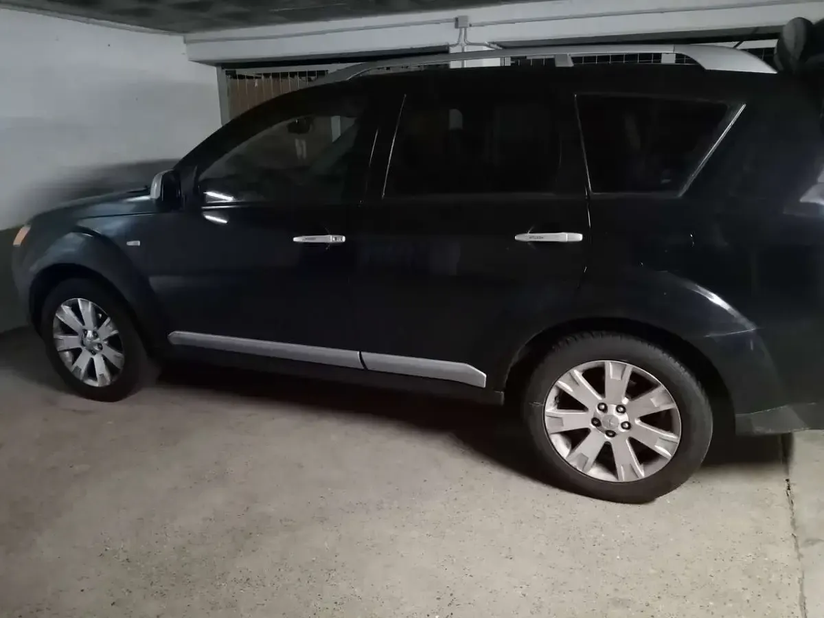 Gebraucht Mitsubishi Outlander 170 PS (125 kW) 2008 Schwarz SUV