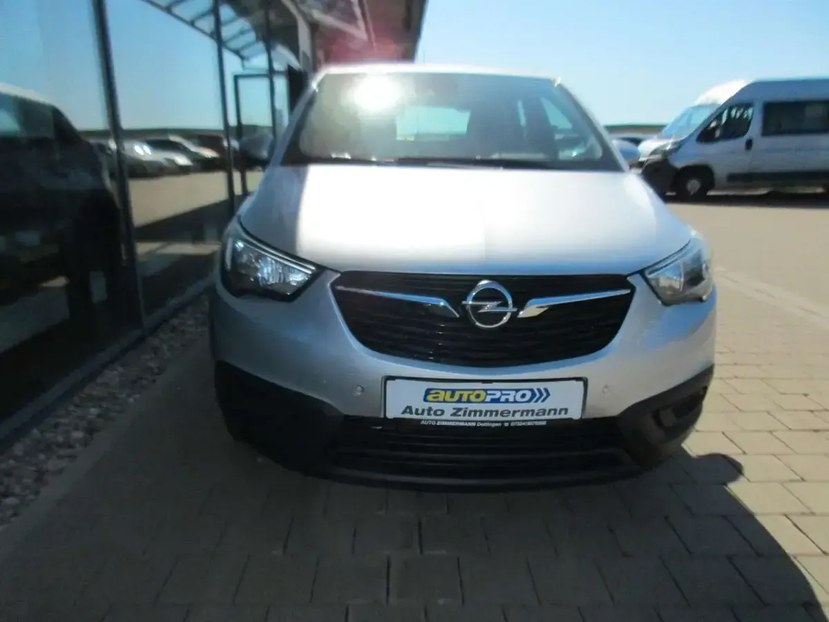 Gebraucht Opel Crossland X Edition 110 PS (80 kW) 2018 Argon silber/ice silver (m2) SUV