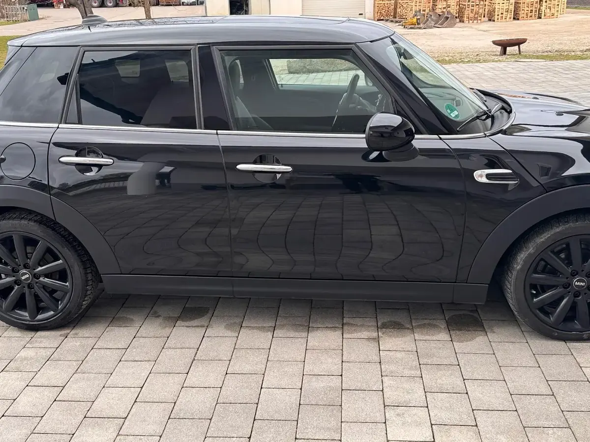 Gebraucht Mini Cooper 116 PS (85 kW) 2018 Schwarz Kleinwagen