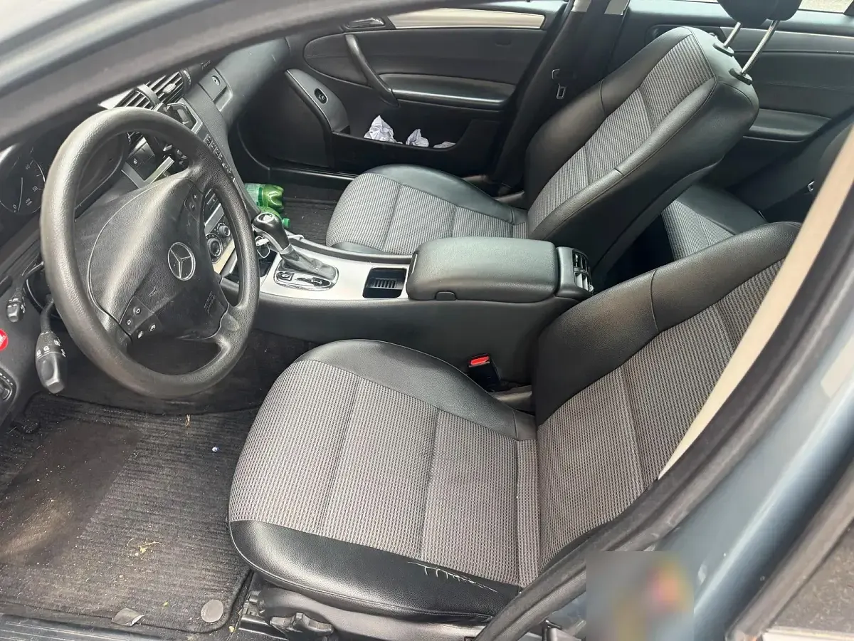 Gebraucht Mercedes C220 150 PS (110 kW) 2006 Blau Limousine