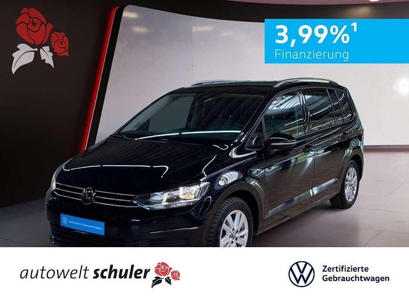 Deep black perleffekt Gebraucht 2024 VW Touran Comfortline Van / Kleinbus | 37.590 € (Teuer) - Bild 1/4