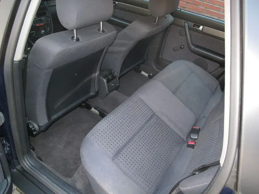 Gebraucht Audi A6 125 PS (91 kW) 1996 Blau Kombi