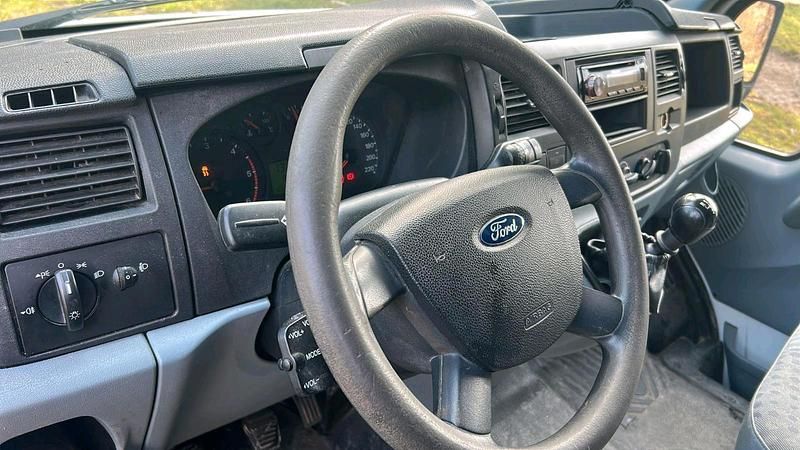 Gebraucht Ford Transit 100 PS (73 kW) 2012 Weiß Van / Kleinbus