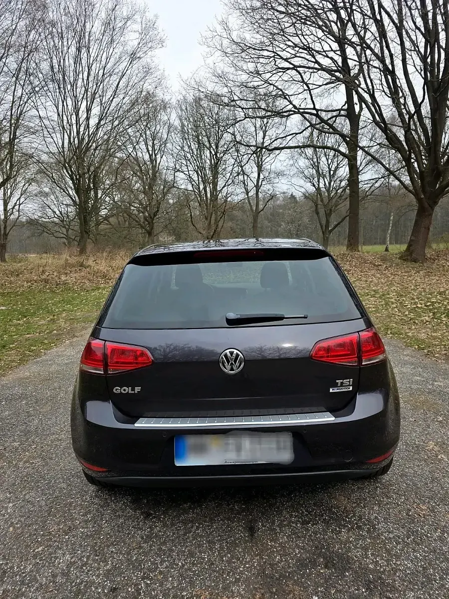Gebraucht VW Golf VII LOUNGE 86 PS (63 kW) 2015 Grau Limousine