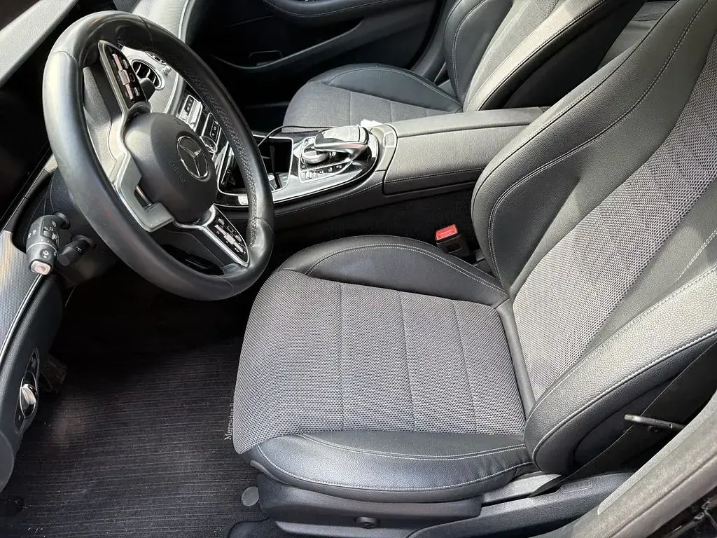 Gebraucht Mercedes E300 306 PS (225 kW) 2019 Schwarz Limousine