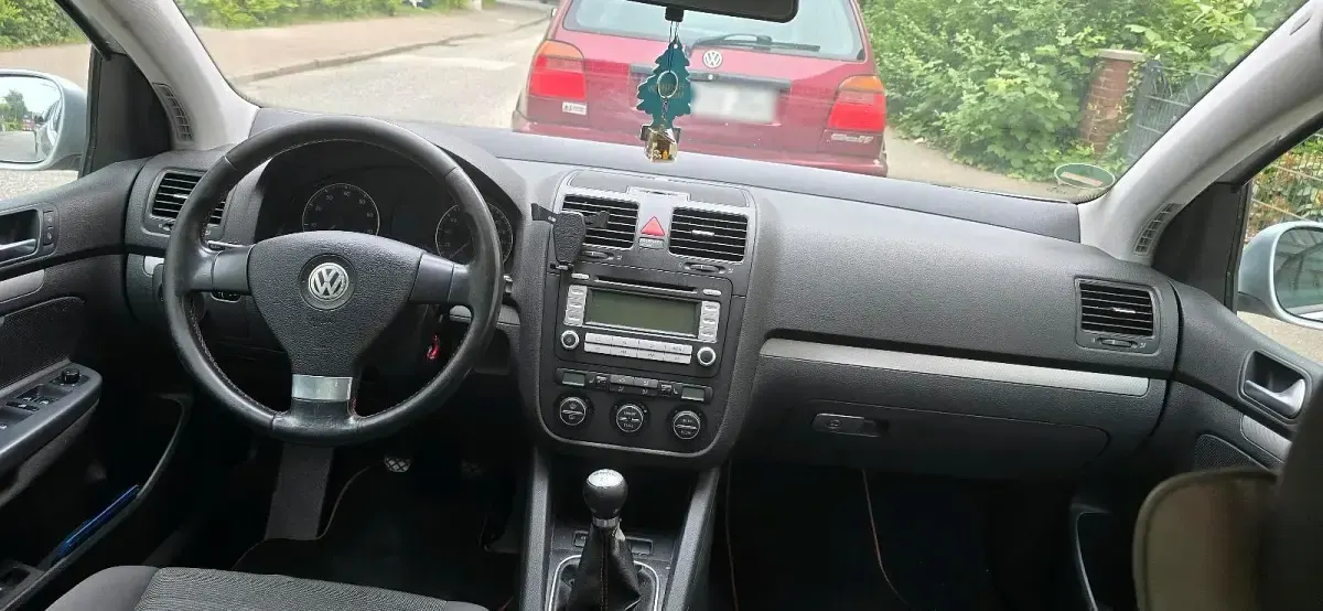 Gebraucht VW Golf V 81 PS (59 kW) 2006 Silber Kleinwagen