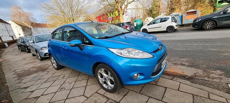 Gebraucht Ford Fiesta 120 PS (88 kW) 2009 Blau Kleinwagen