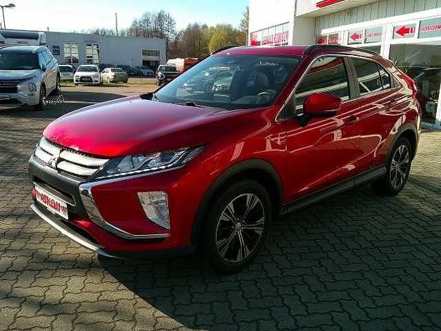 Gebraucht Mitsubishi Eclipse Cross Active 163 PS (119 kW) 2019 Rot SUV