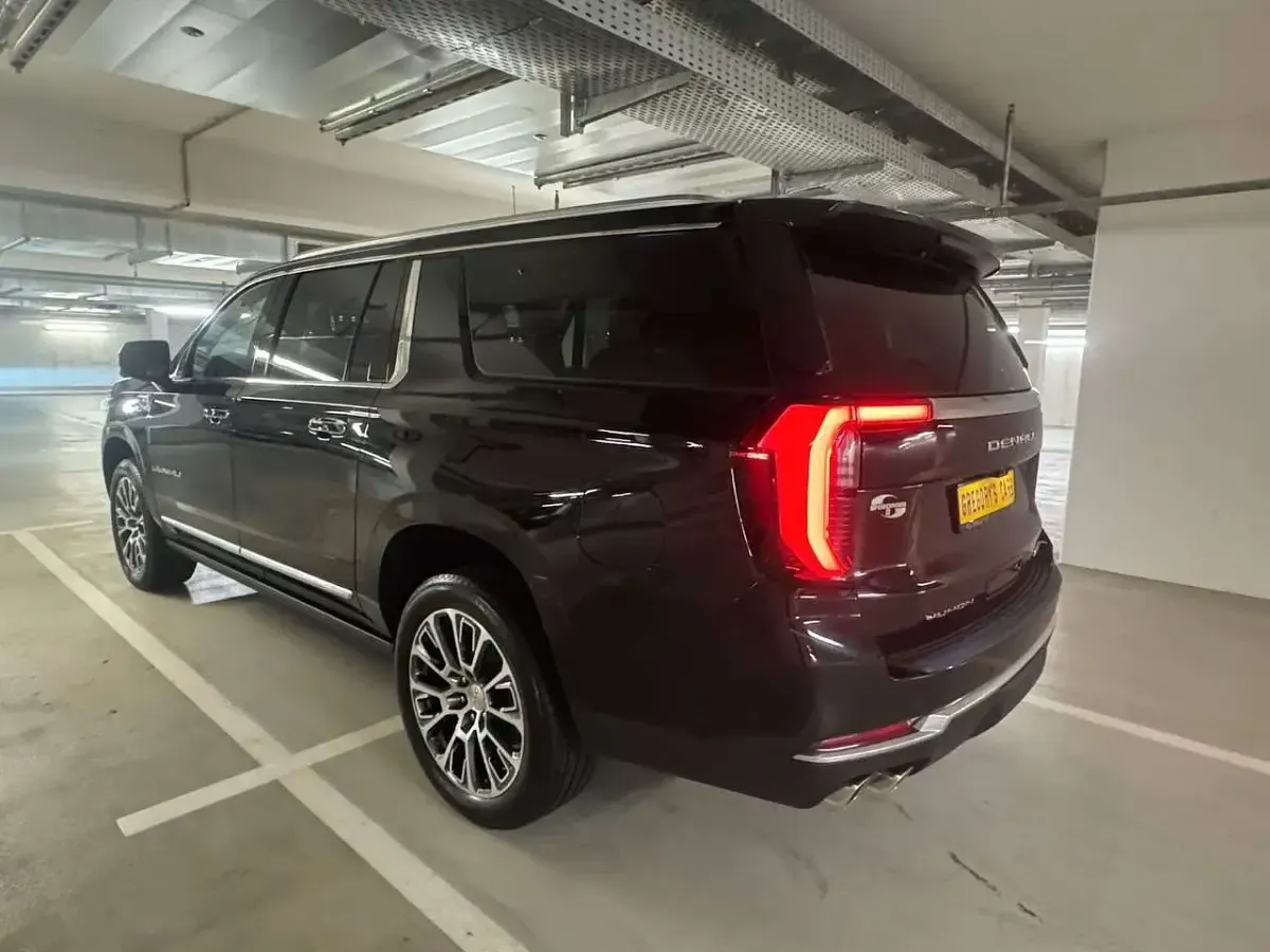 Neu GMC Yukon 305 PS (224 kW) 2026 Onyx black SUV