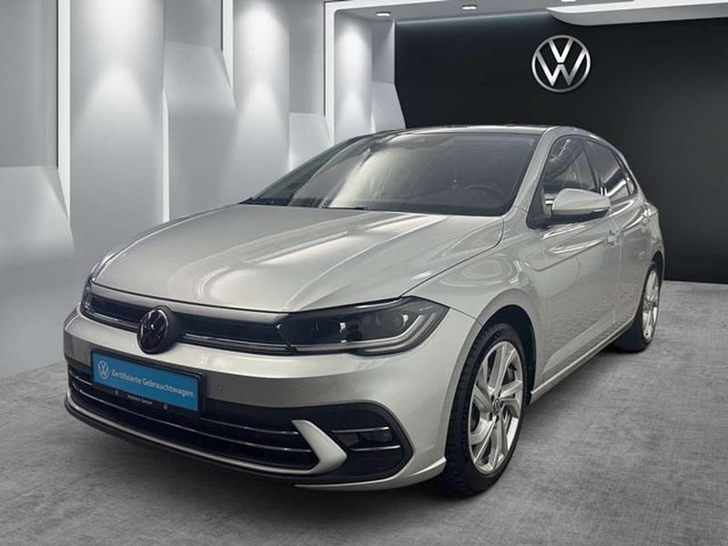 Reflexsilber metallic Gebraucht 2024 VW Polo Style Limousine | 24.550 € (Fairer Preis) - Bild 1/3
