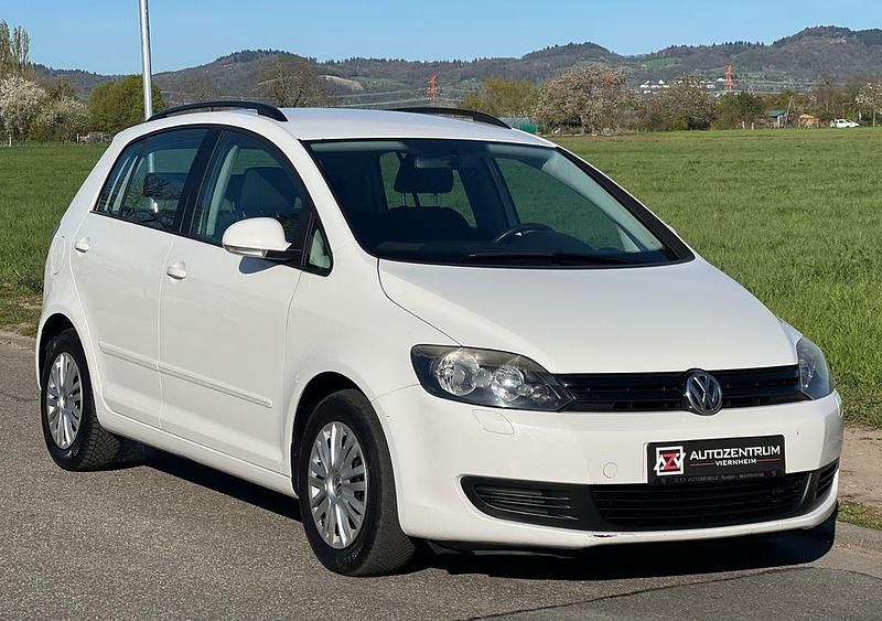 Gebraucht VW Golf Plus Cross 105 PS (77 kW) 2011 Weiß Van / Kleinbus