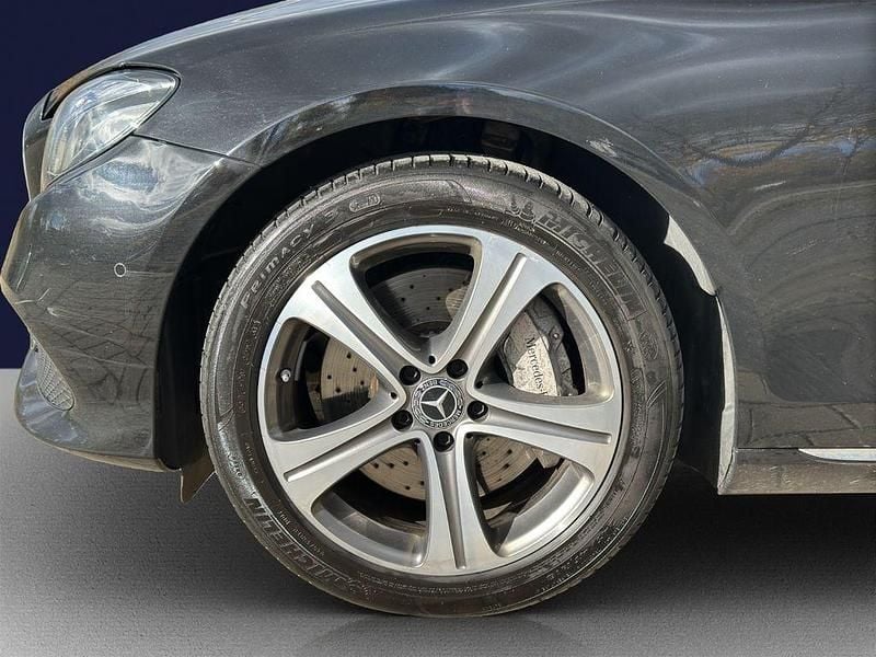 Gebraucht Mercedes E400 340 PS (250 kW) 2018 Obsidianschwarz Limousine