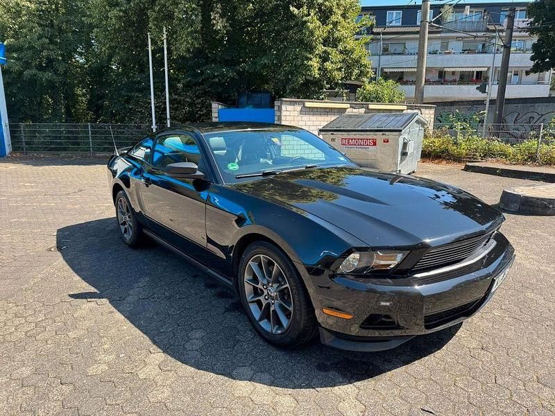 Schwarz Gebraucht 2011 Ford Mustang Coupé | 14.900 € (Teuer) - Bild 1/4