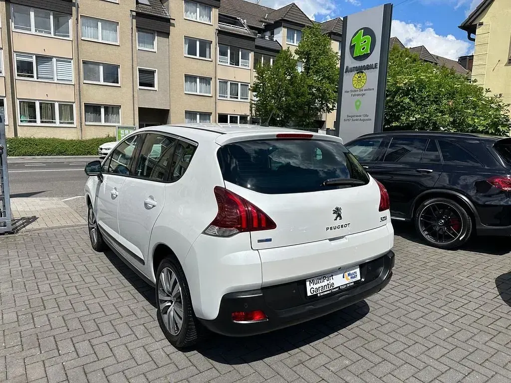 Gebraucht Peugeot 3008 Active 120 PS (88 kW) 2016 Weiß Van / Kleinbus