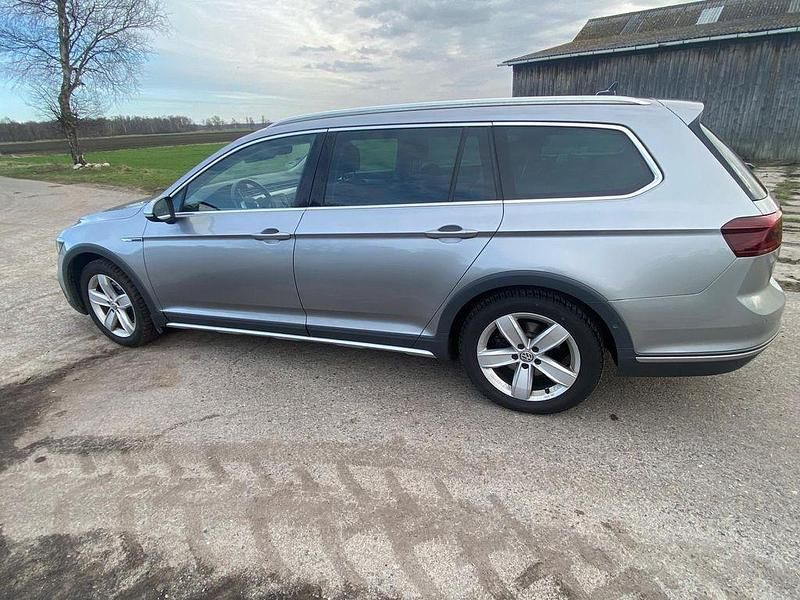 Gebraucht VW Passat Alltrack 190 PS (139 kW) 2019 Silber Kombi