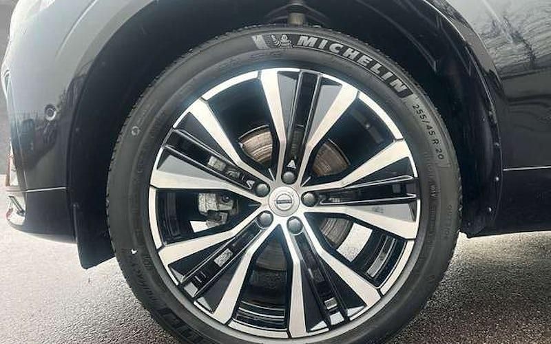 Gebraucht Volvo XC60 Ultra 250 PS (183 kW) 2025 Onyx schwarz SUV