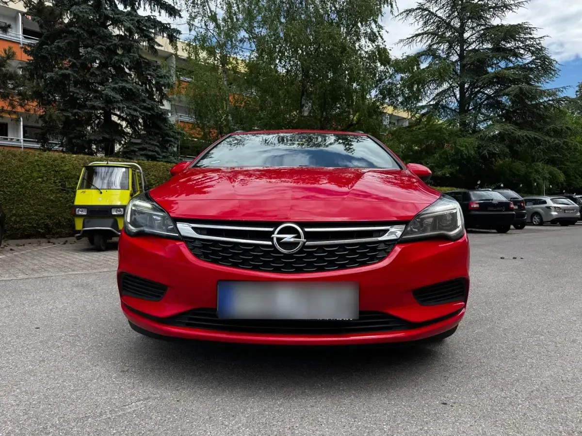 Gebraucht Opel Astra Edition 136 PS (100 kW) 2019 Rot Kombi