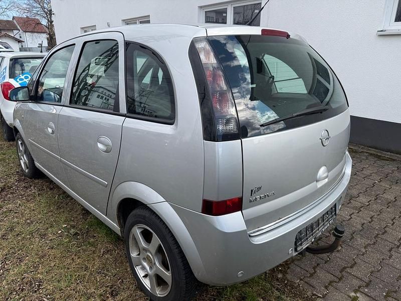 Gebraucht Opel Meriva Edition 101 PS (74 kW) 2009 Silber Van / Kleinbus