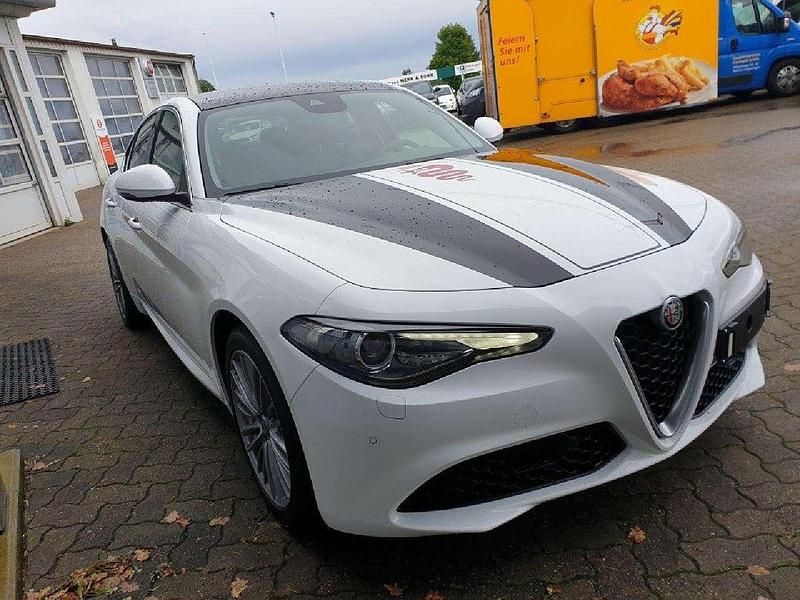 Gebraucht Alfa Romeo Giulia Super 179 PS (131 kW) 2018 Weiß Limousine