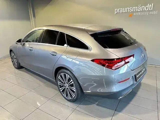 Gebraucht Mercedes CLA200 Progressive 150 PS (110 kW) 2023 Grau Limousine