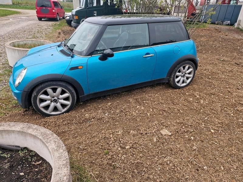 Second-hand Mini Cooper 115 CP (84 kW) 2004 Albastru Hatchback