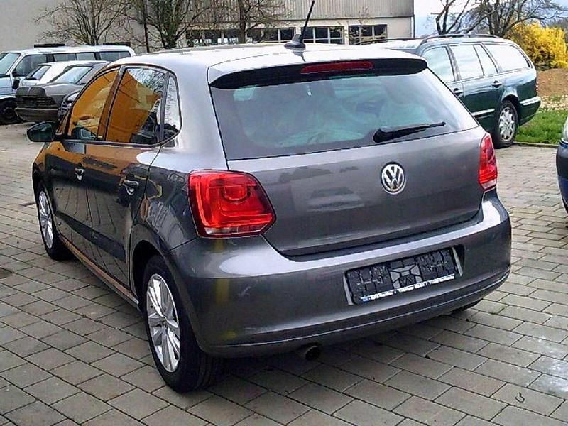 Gebraucht VW Polo Style 90 PS (66 kW) 2012 Pepper grey metallic Kleinwagen