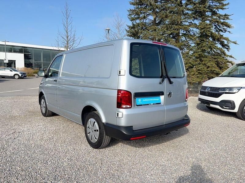 Gebraucht VW T6.1 150 PS (110 kW) 2021 Reflexsilber Van