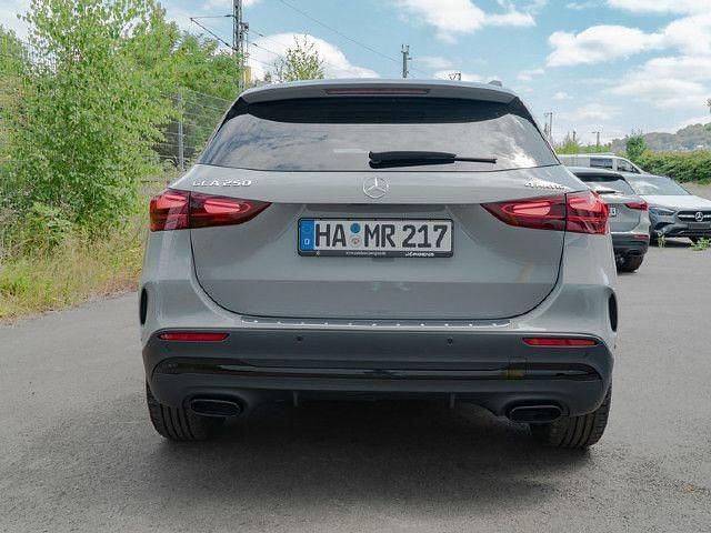 Gebraucht Mercedes GLA250 AMG line 224 PS (164 kW) 2025 SUV