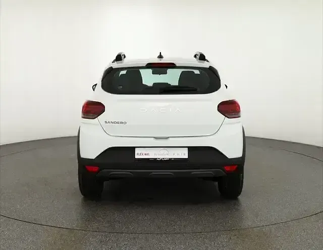 Neu Dacia Sandero Stepway 91 PS (66 kW) 2025 Weiß SUV