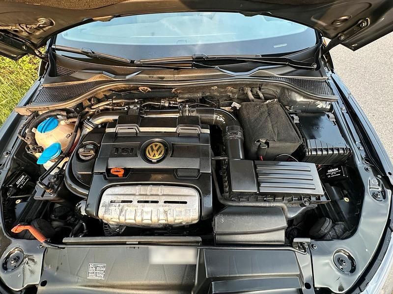 Second-hand VW Scirocco 160 CP (117 kW) 2010 Negru Coupe