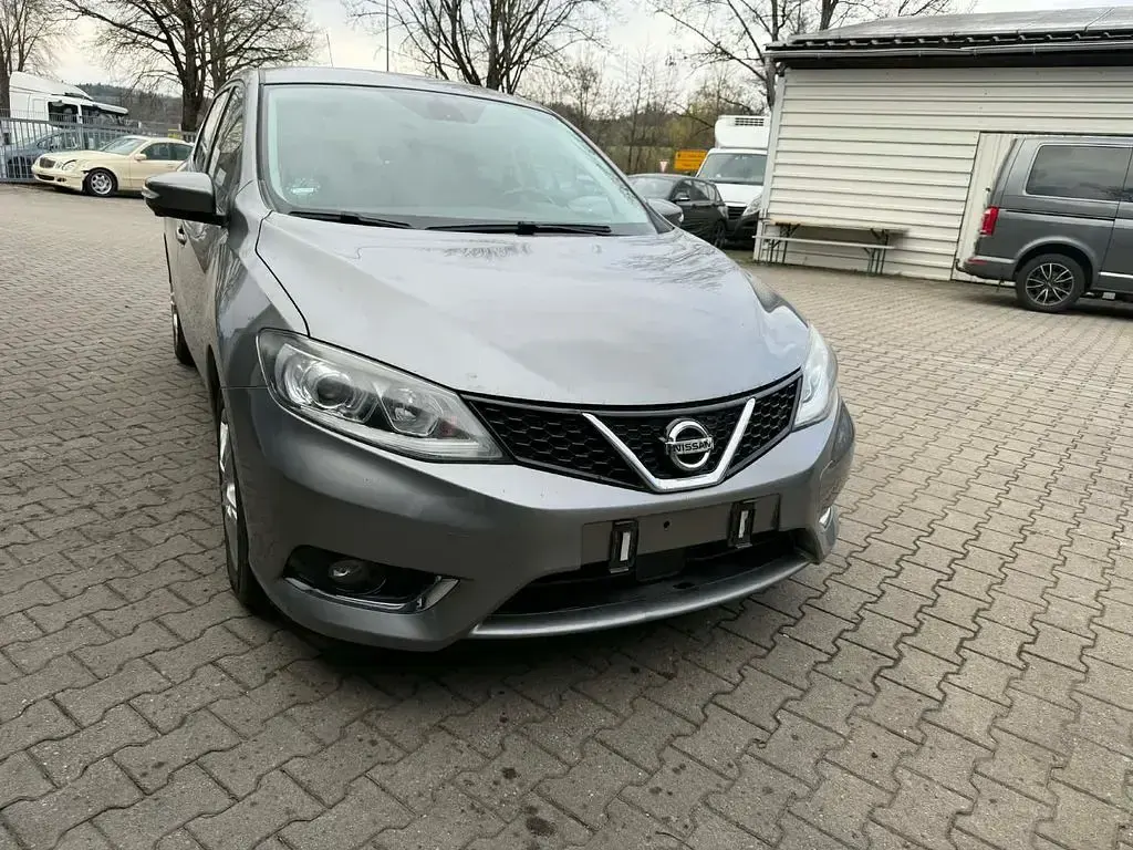 Gebraucht Nissan Pulsar Acenta 116 PS (85 kW) 2015 Grau Kleinwagen